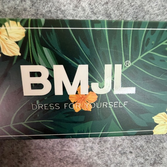 NWT Floral Bikini Top Orange Pink V-Neck Ring Detail Swimwear Large NEW - Picture 4 of 5